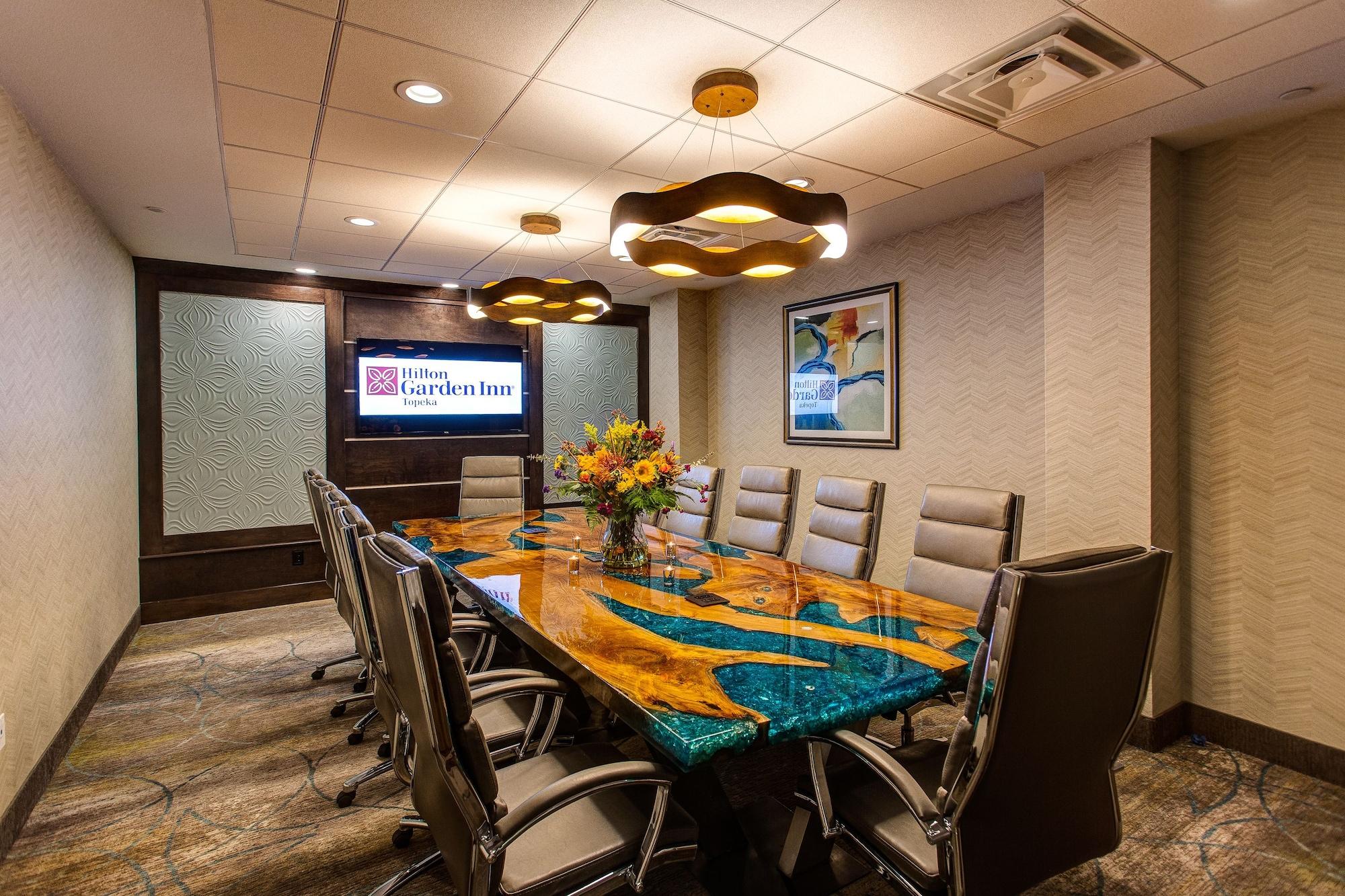 Hilton Garden Inn Topeka Dış mekan fotoğraf
