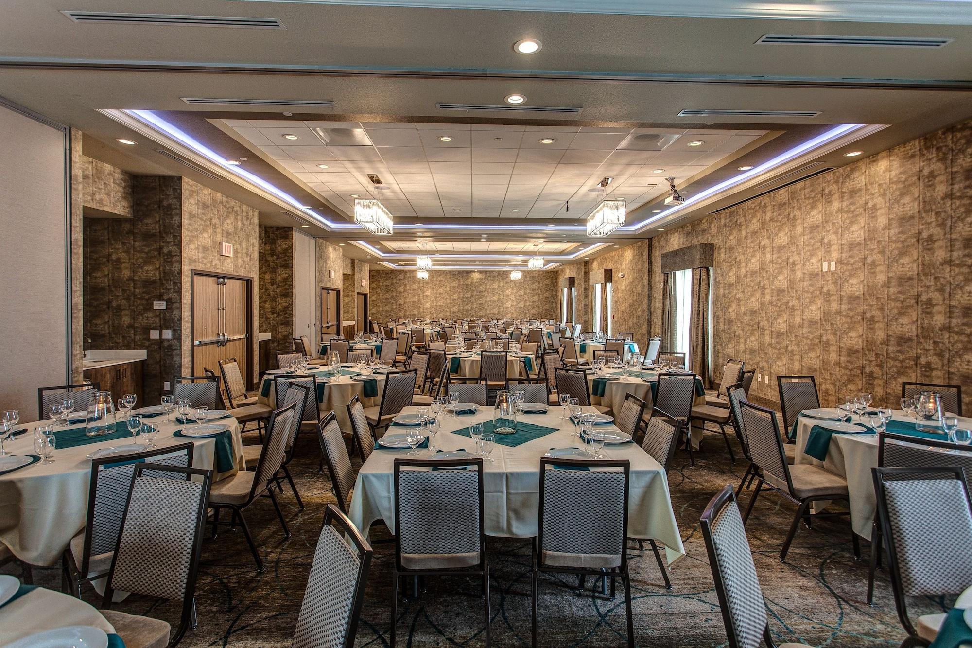 Hilton Garden Inn Topeka Dış mekan fotoğraf