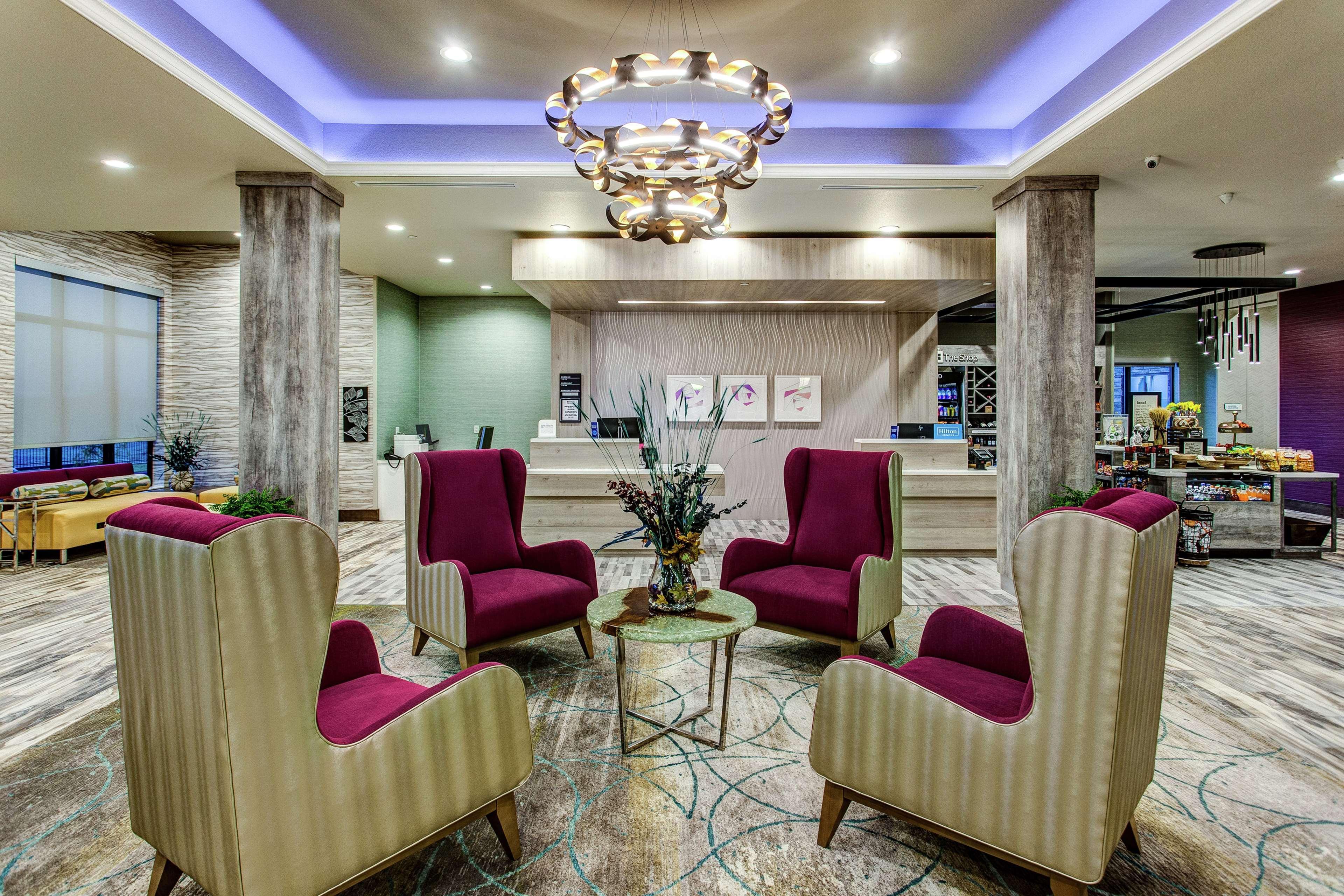 Hilton Garden Inn Topeka Dış mekan fotoğraf