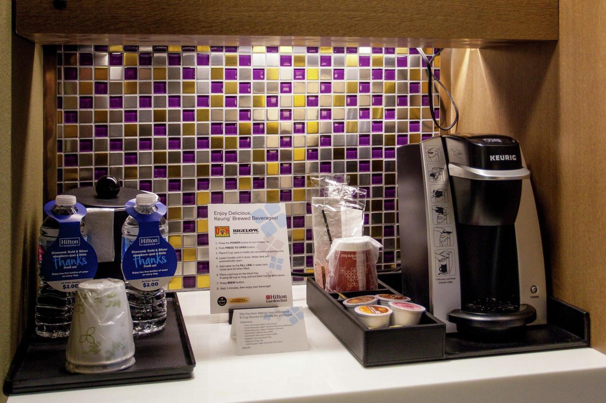 Hilton Garden Inn Topeka Dış mekan fotoğraf