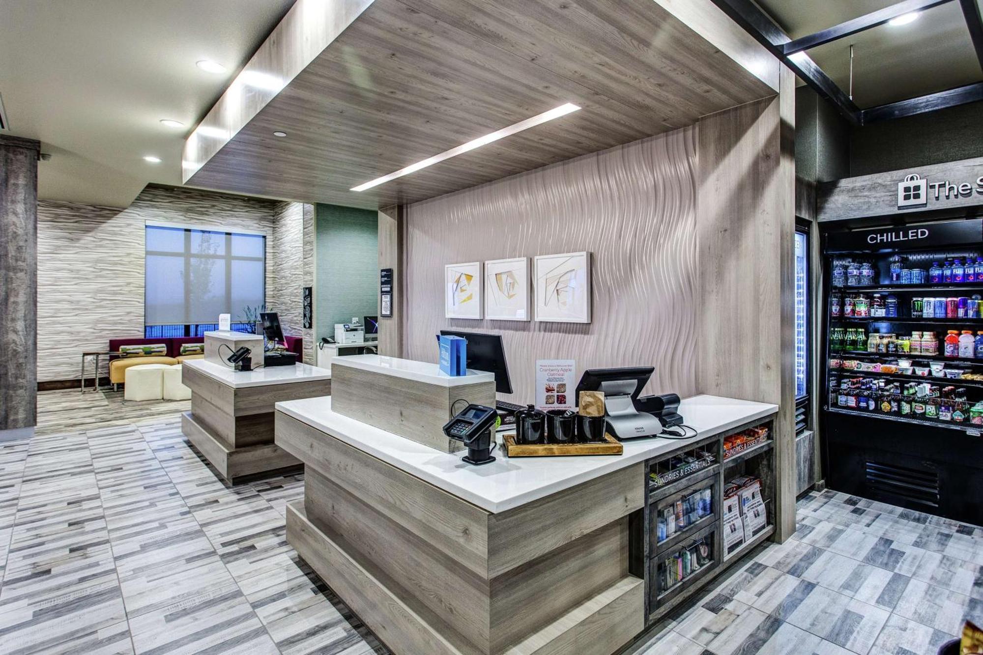 Hilton Garden Inn Topeka Dış mekan fotoğraf