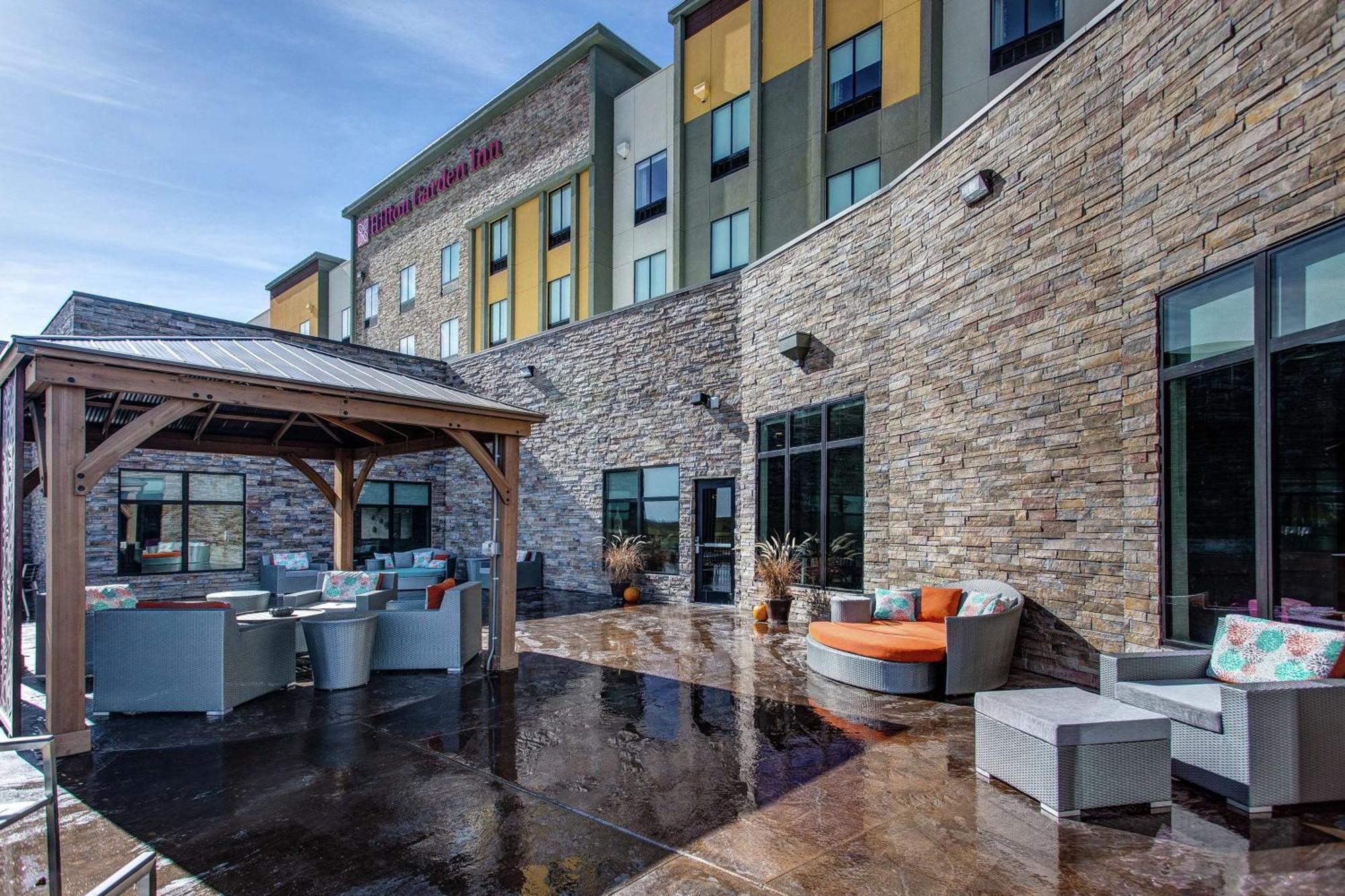 Hilton Garden Inn Topeka Dış mekan fotoğraf
